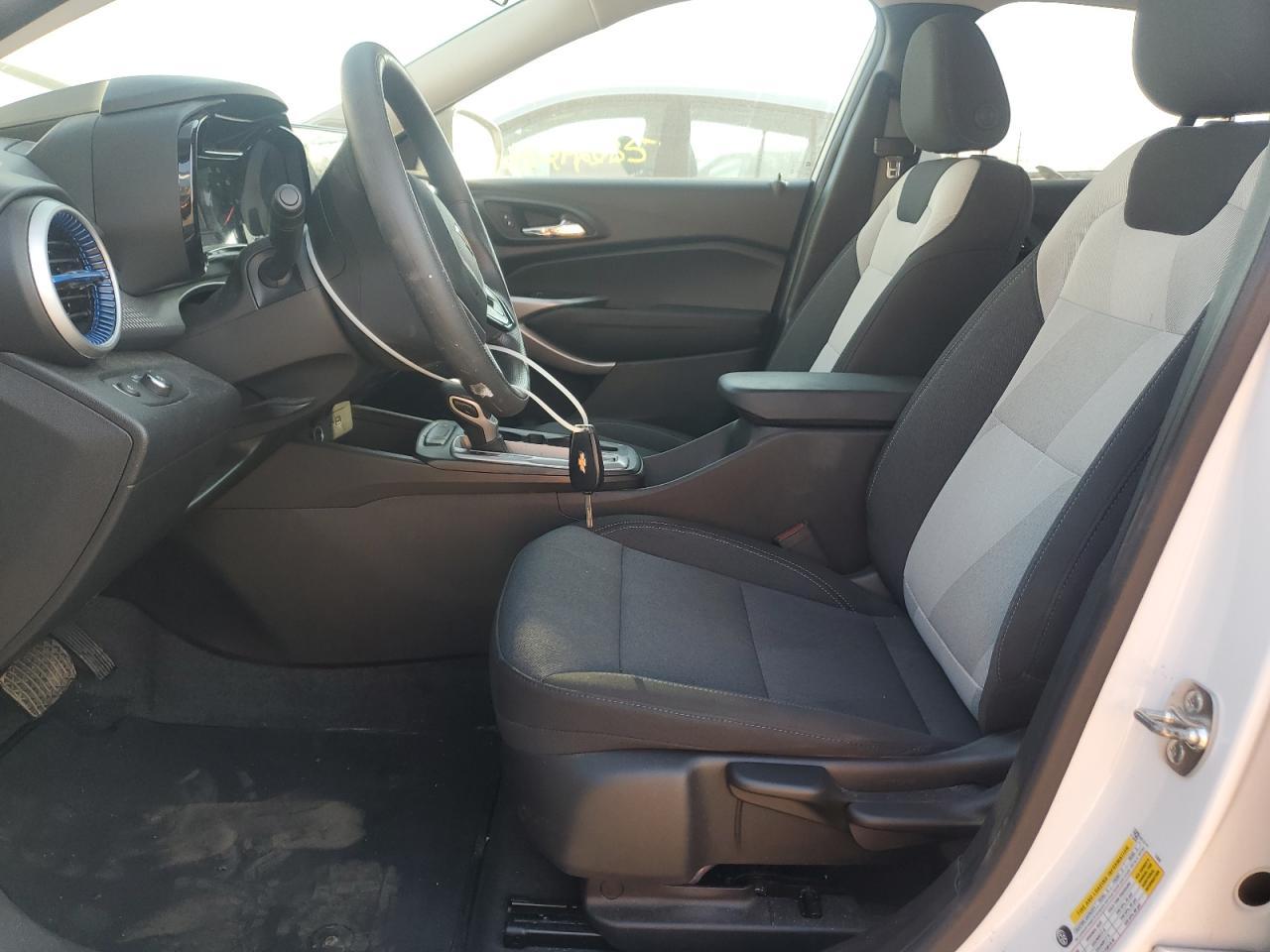 2025 Chevrolet Trax Ls - Фото 7