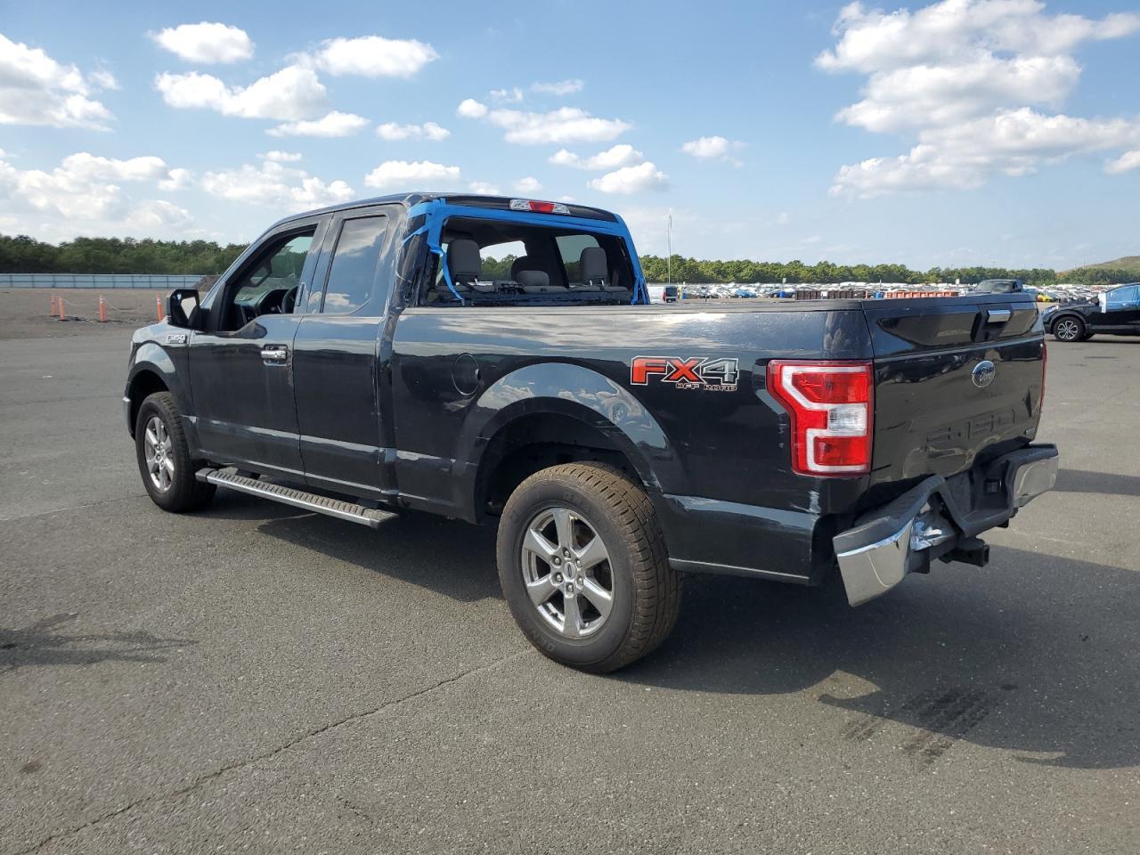 2020 Ford F150 Super Cab - Фото 2