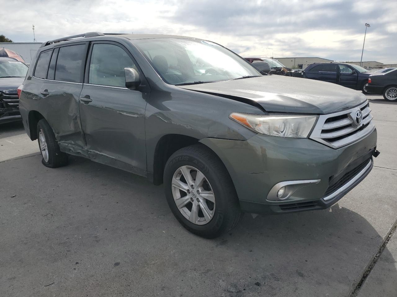 2013 Toyota Highlander Base - Фото 4