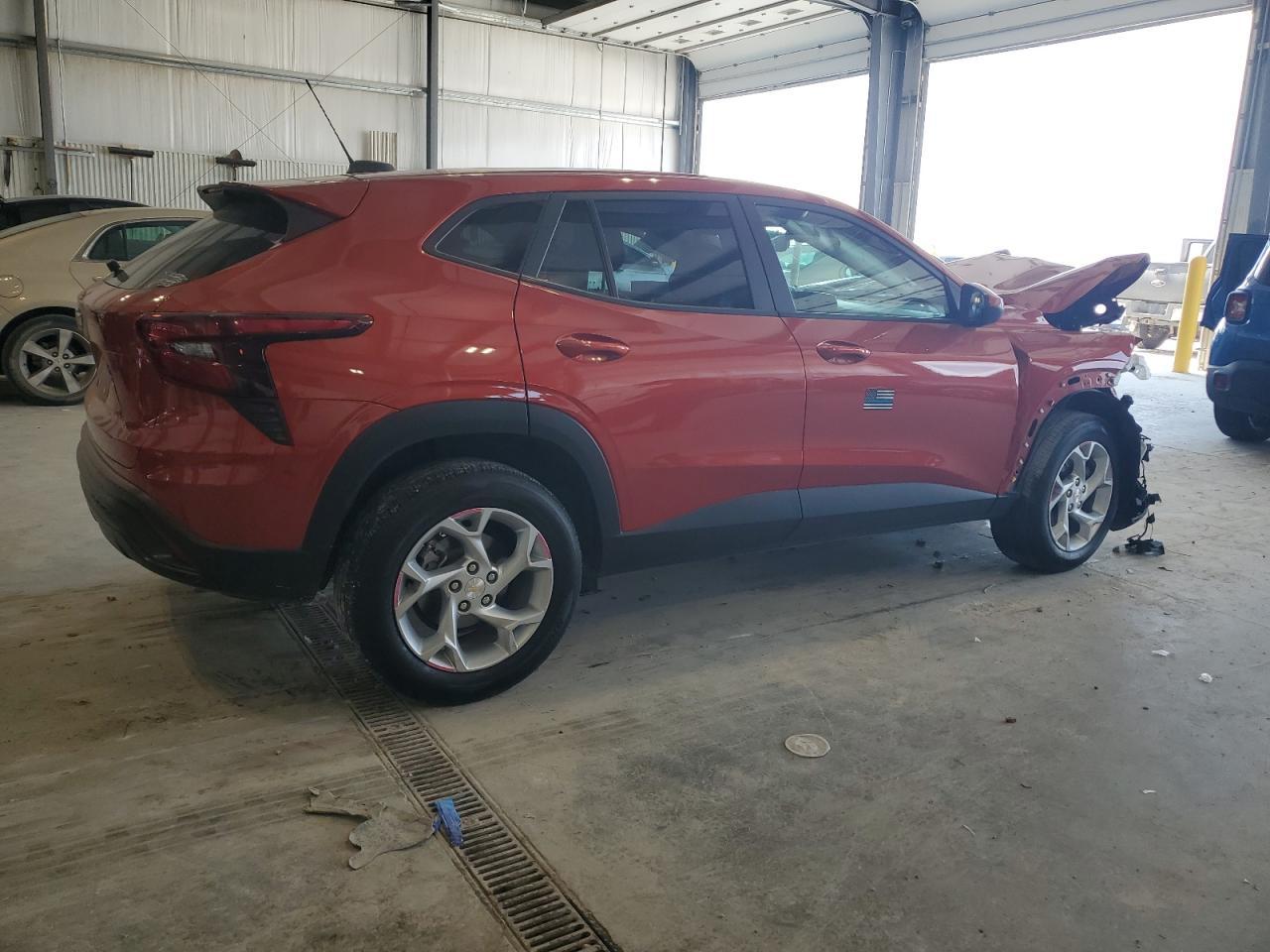 2024 Chevrolet Trax Ls - Image 3