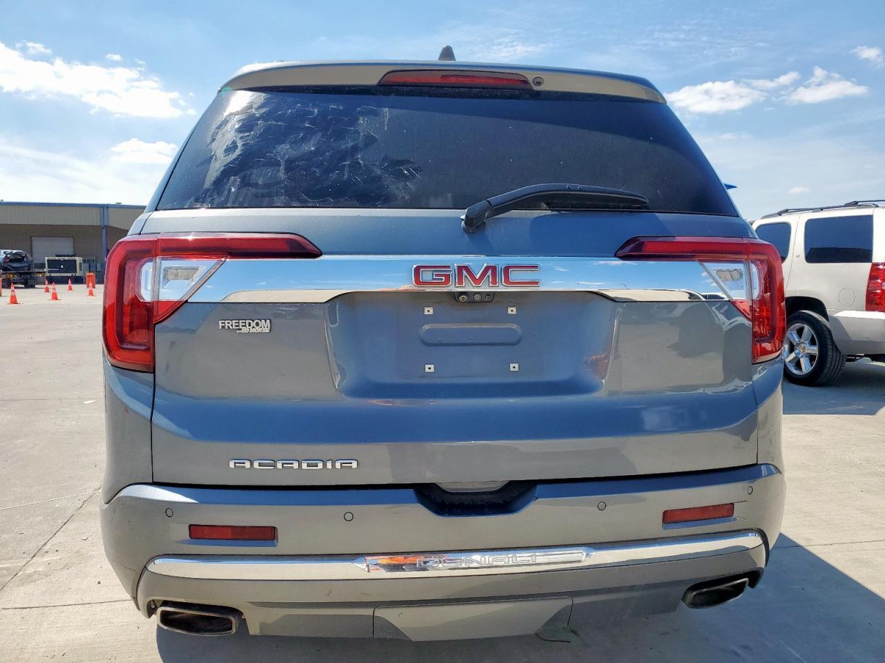 2021 GMC Acadia Denali - Фото 6