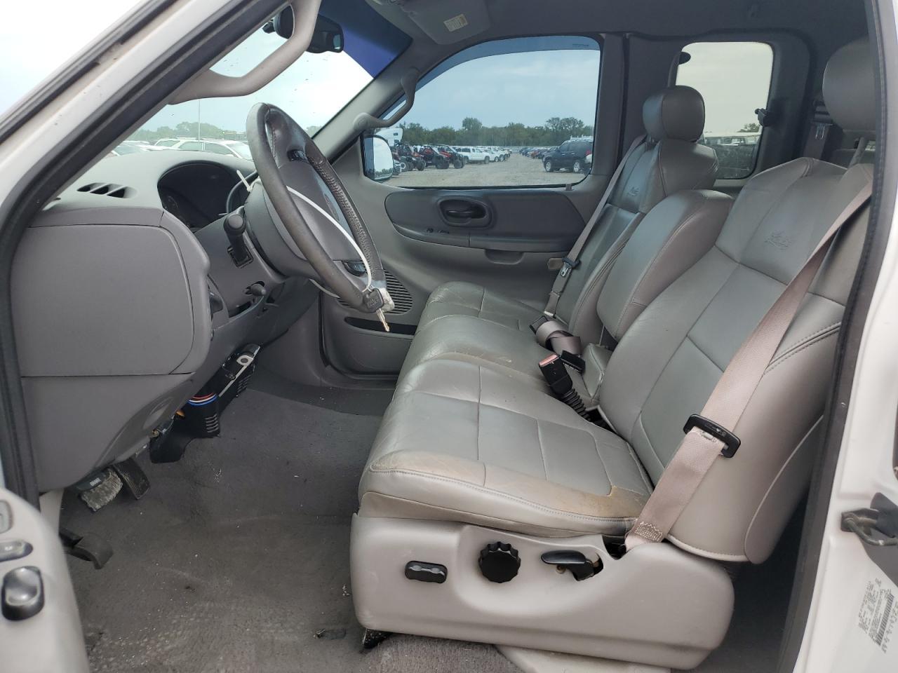 2002 Ford F150 - Фото 7