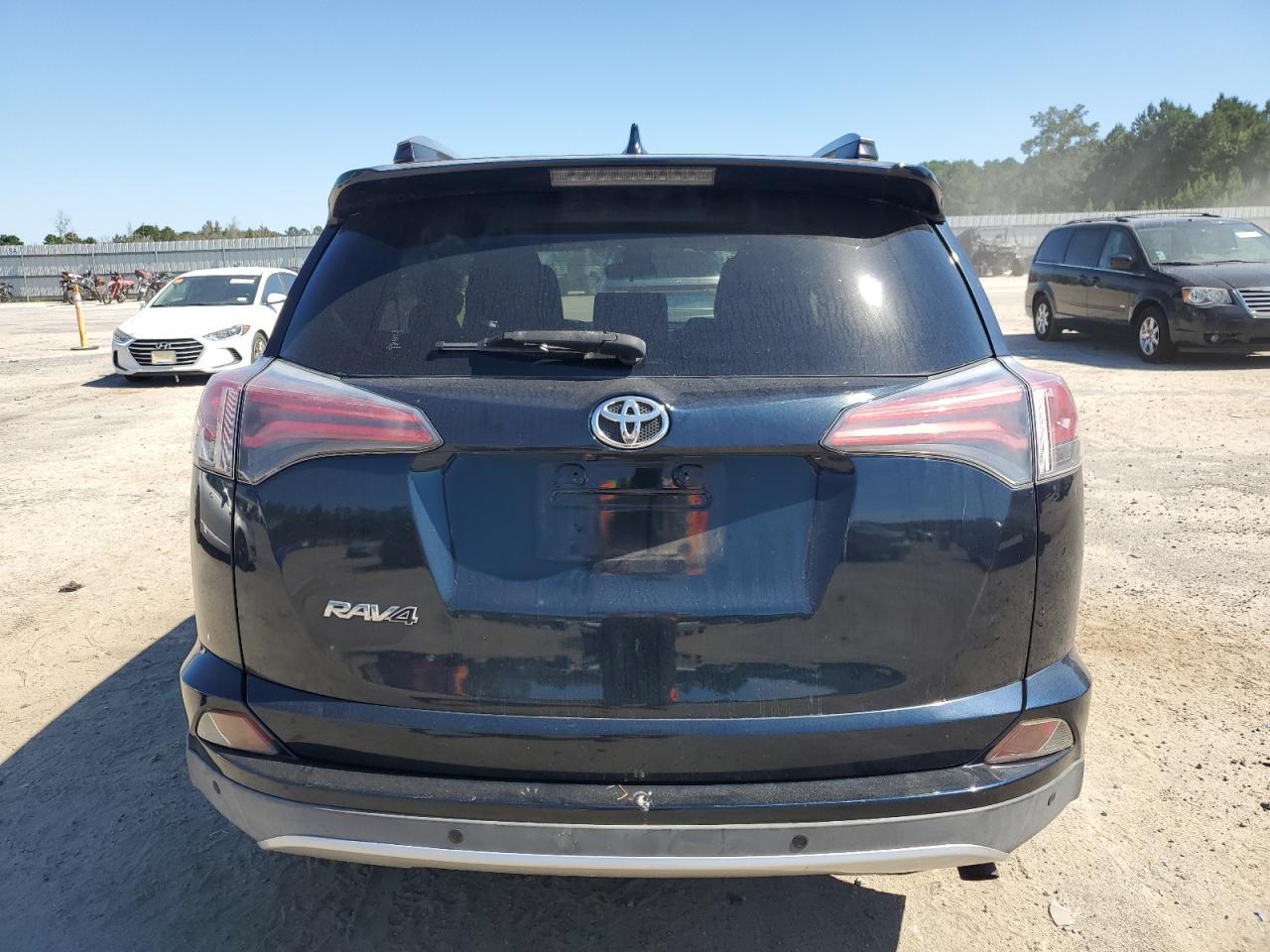 2018 Toyota Rav4 Adventure - Фото 6