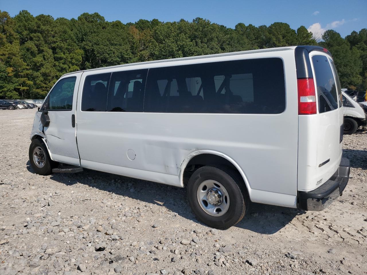 2018 Chevrolet Express G3500 Lt - Image 2