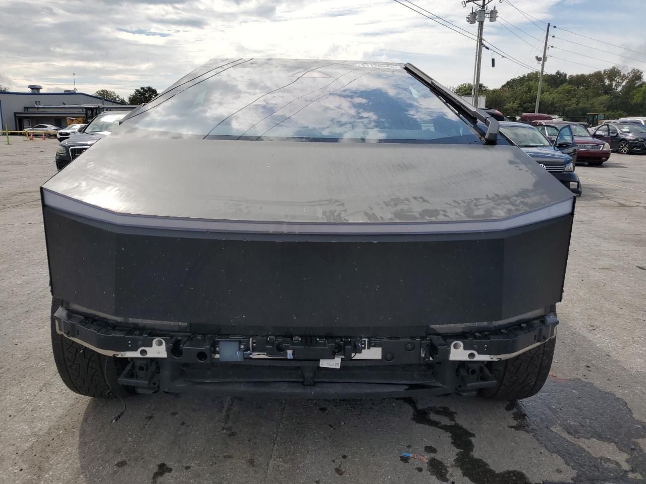 2024 Tesla Cybertruck - Фото 5