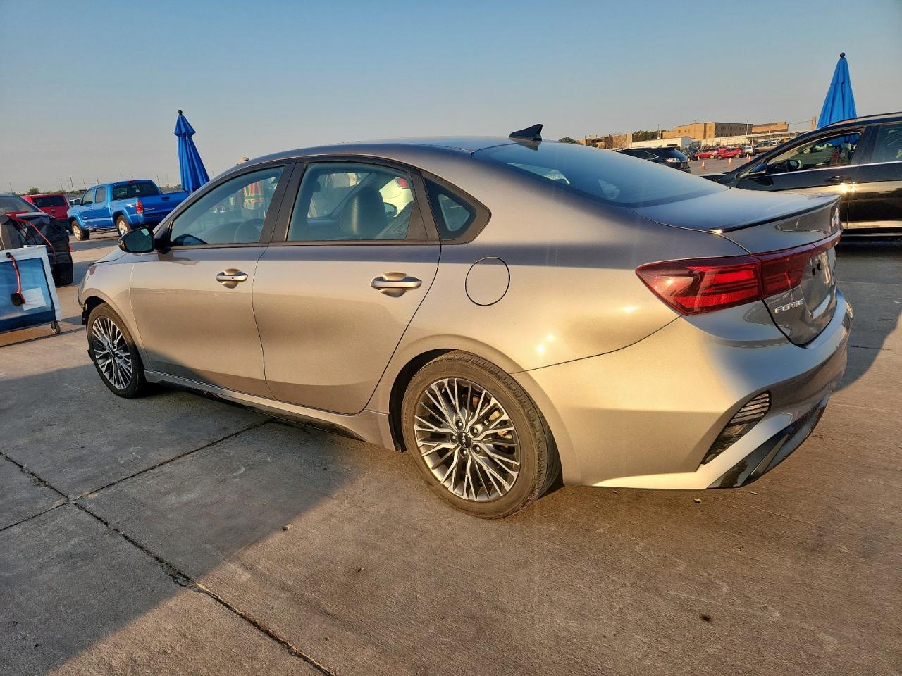 2022 Kia Forte Gt Line - Image 2