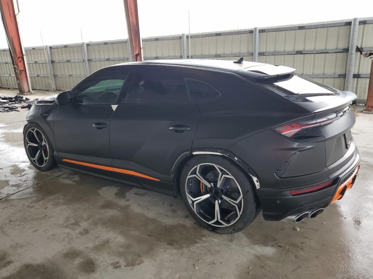 2019 Lamborghini Urus - Image 2