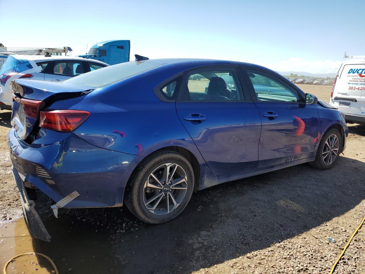 2023 Kia Forte Lx - Image 3