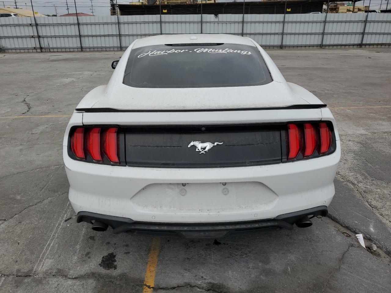 2018 Ford Mustang - Фото 6