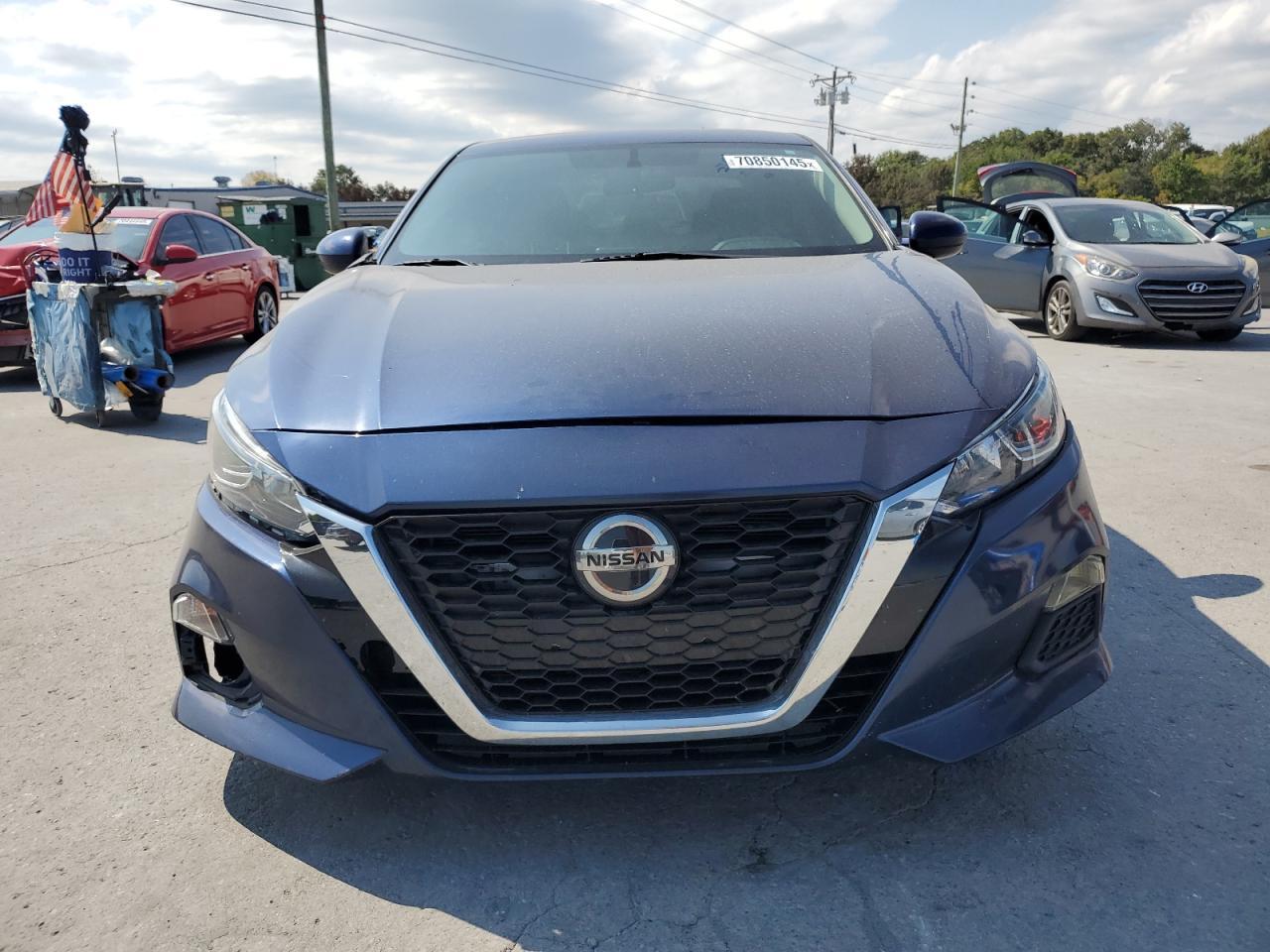 2020 Nissan Altima S - Фото 5