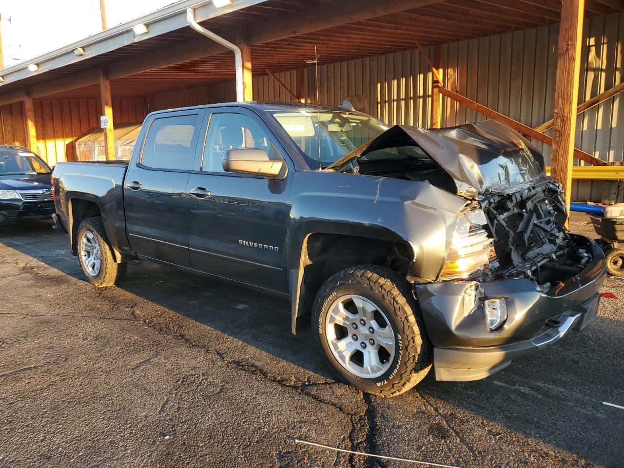 2018 Chevrolet Silverado K1500 Lt - Image 4
