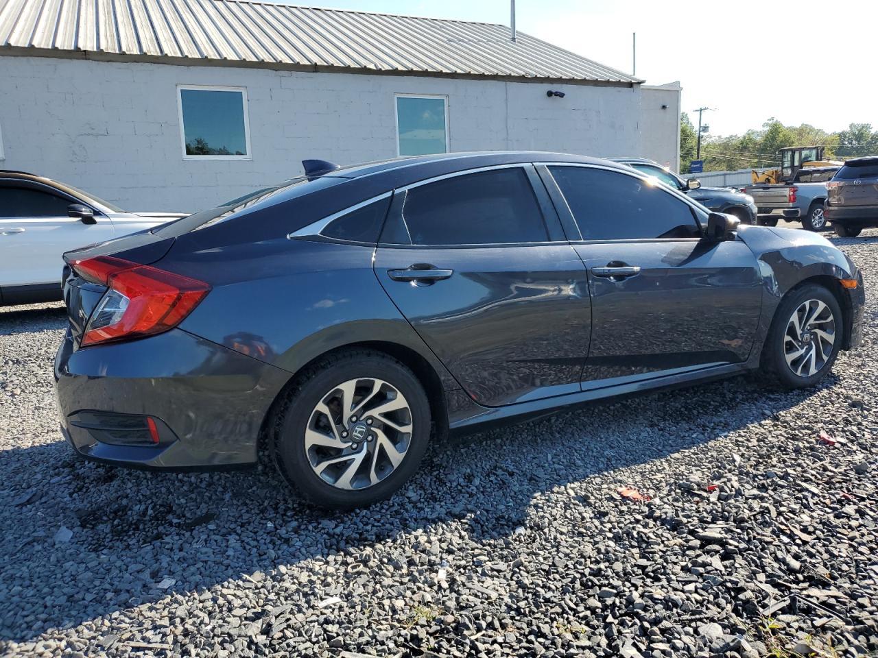 2017 Honda Civic Ex - Image 3