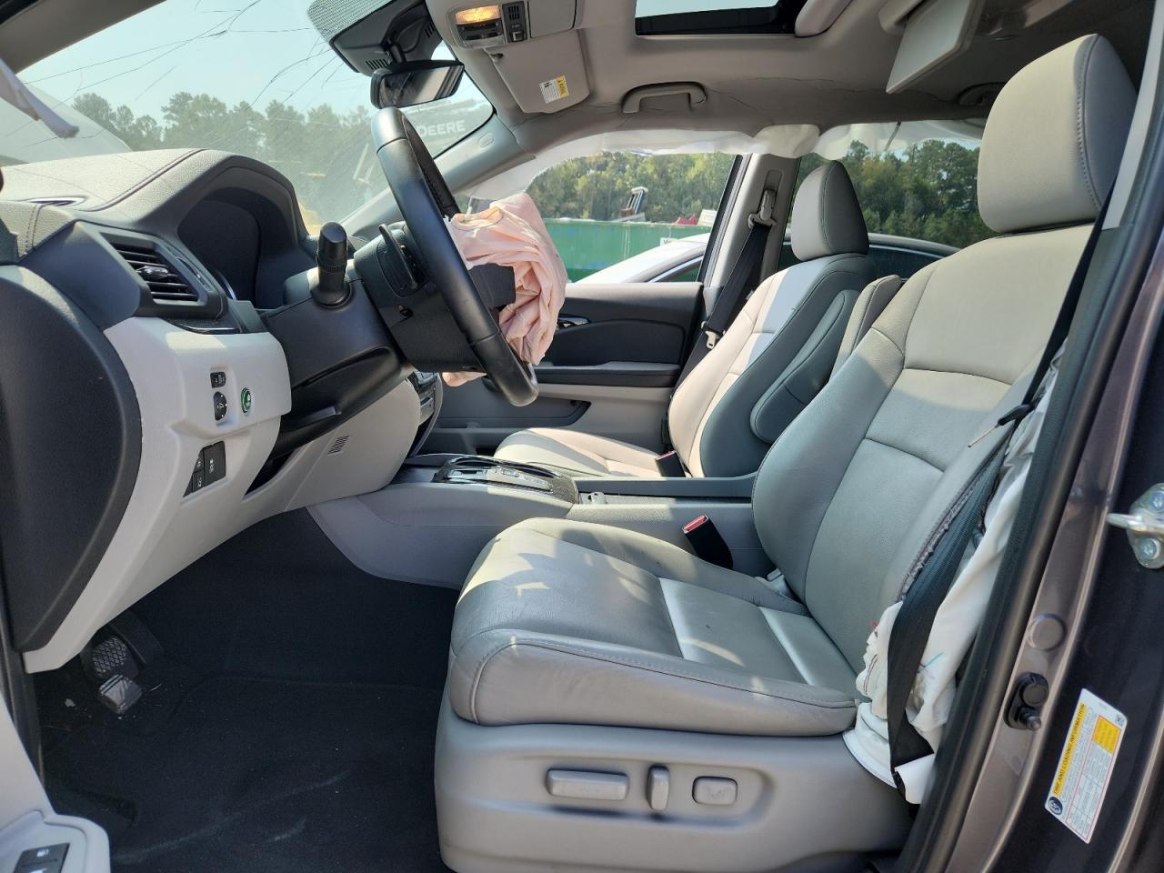 2020 Honda Pilot Touring - Image 7