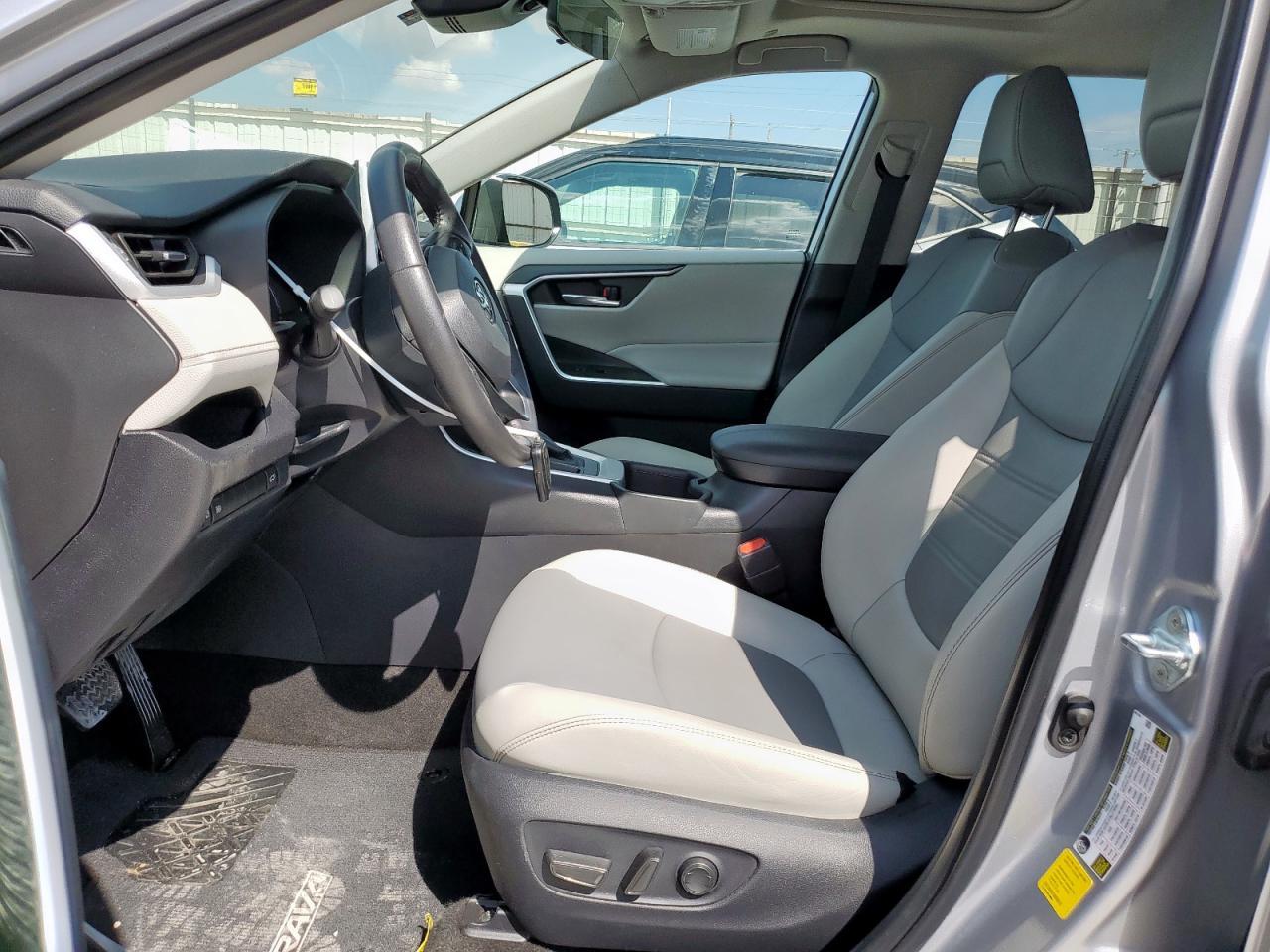 2024 Toyota Rav4 Xle Premium - Фото 7