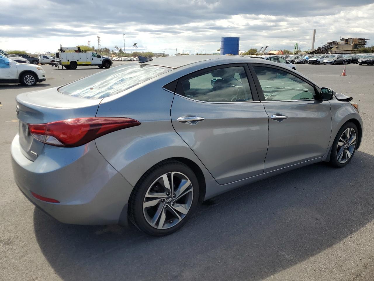 2015 Hyundai Elantra Se - Фото 3