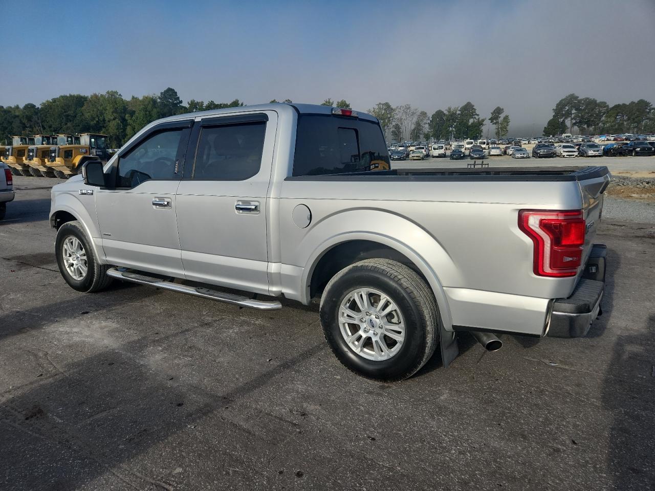 2015 Ford F150 Supercrew - Фото 2