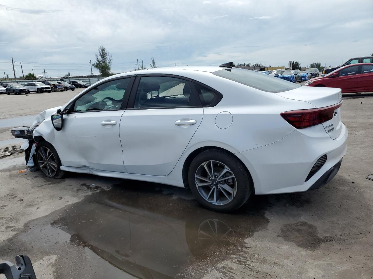 2024 Kia Forte Lx - Фото 2