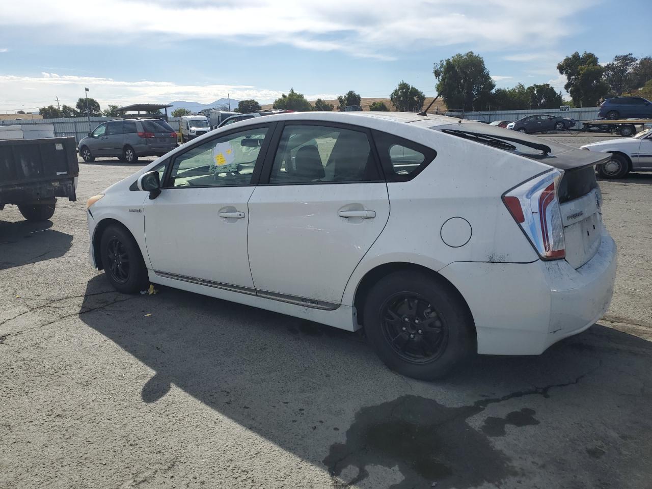 2012 Toyota Prius - Image 2
