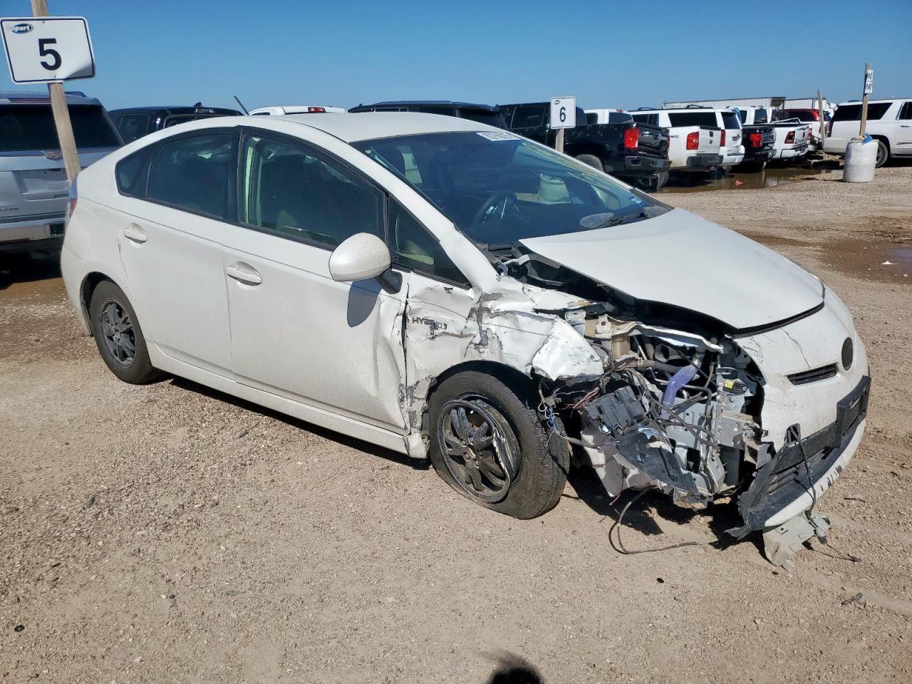 2015 Toyota Prius - Фото 4