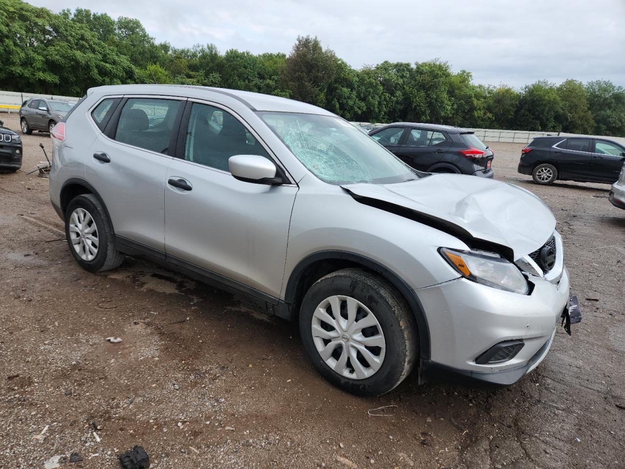 2016 Nissan Rogue S - Image 4