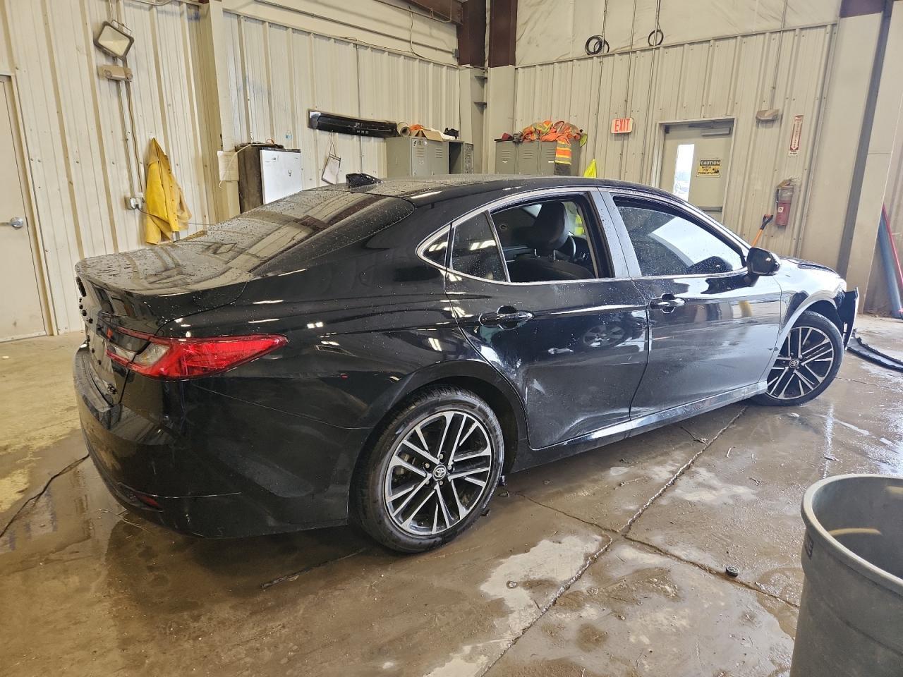 2025 Toyota Camry Xse - Фото 3