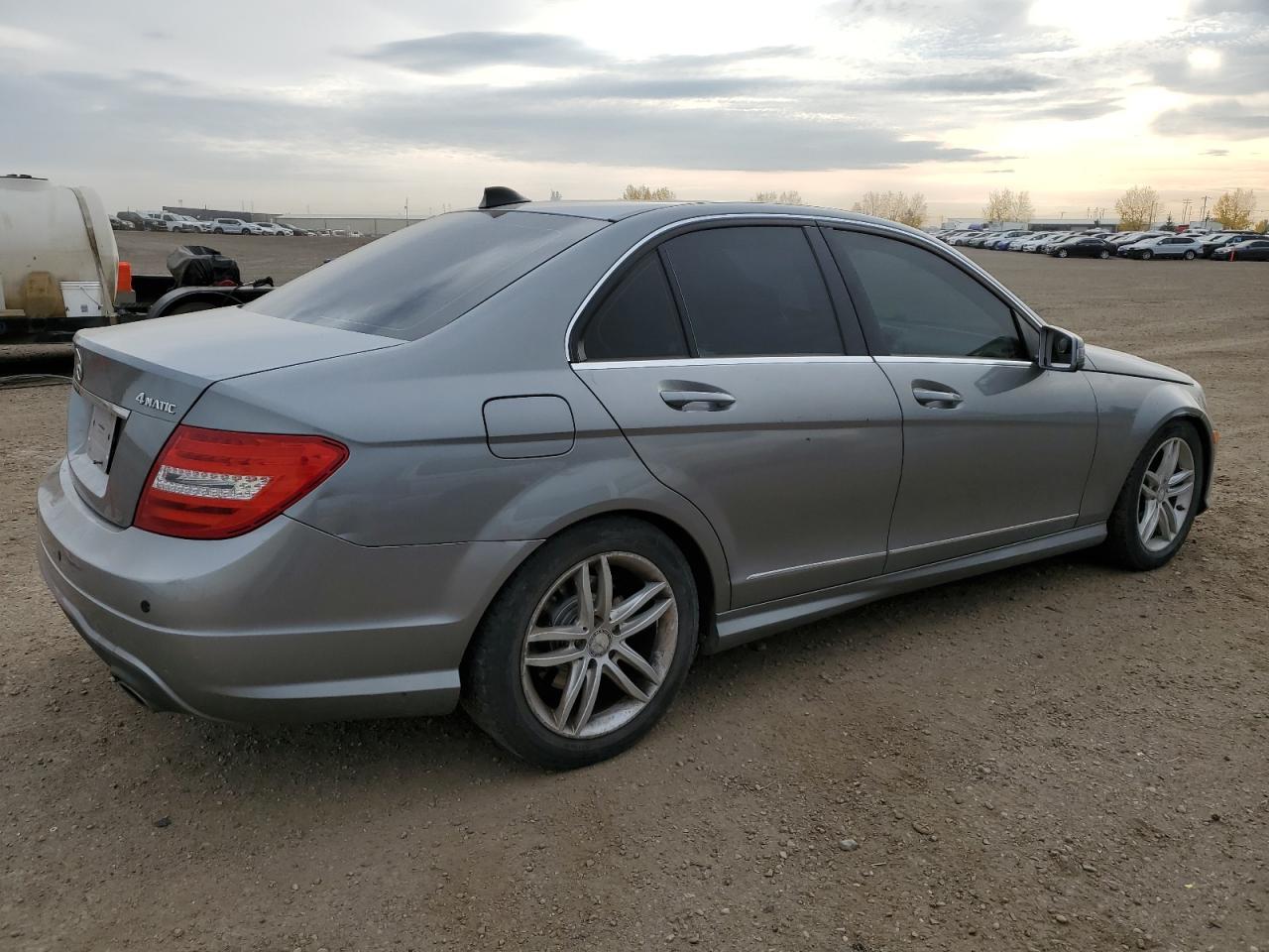 2012 Mercedes-Benz C 250 4Matic - Фото 3