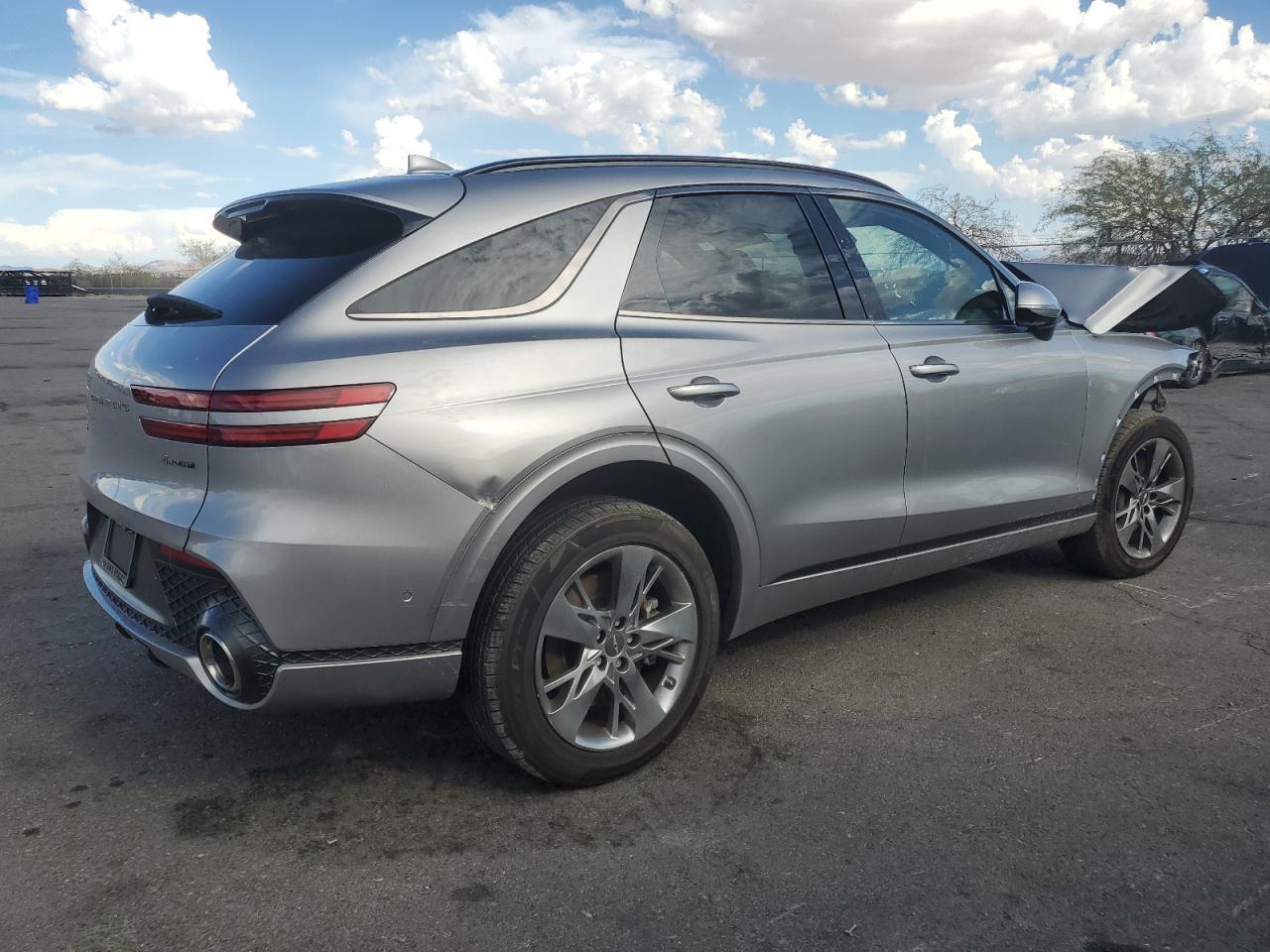 2022 Genesis Gv70 Base - Image 3