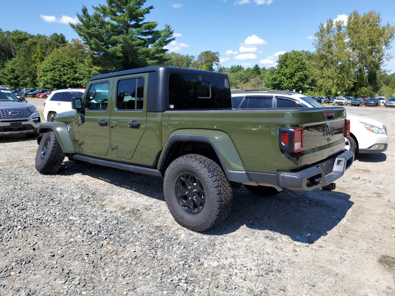 2023 Jeep Gladiator Sport - Image 2