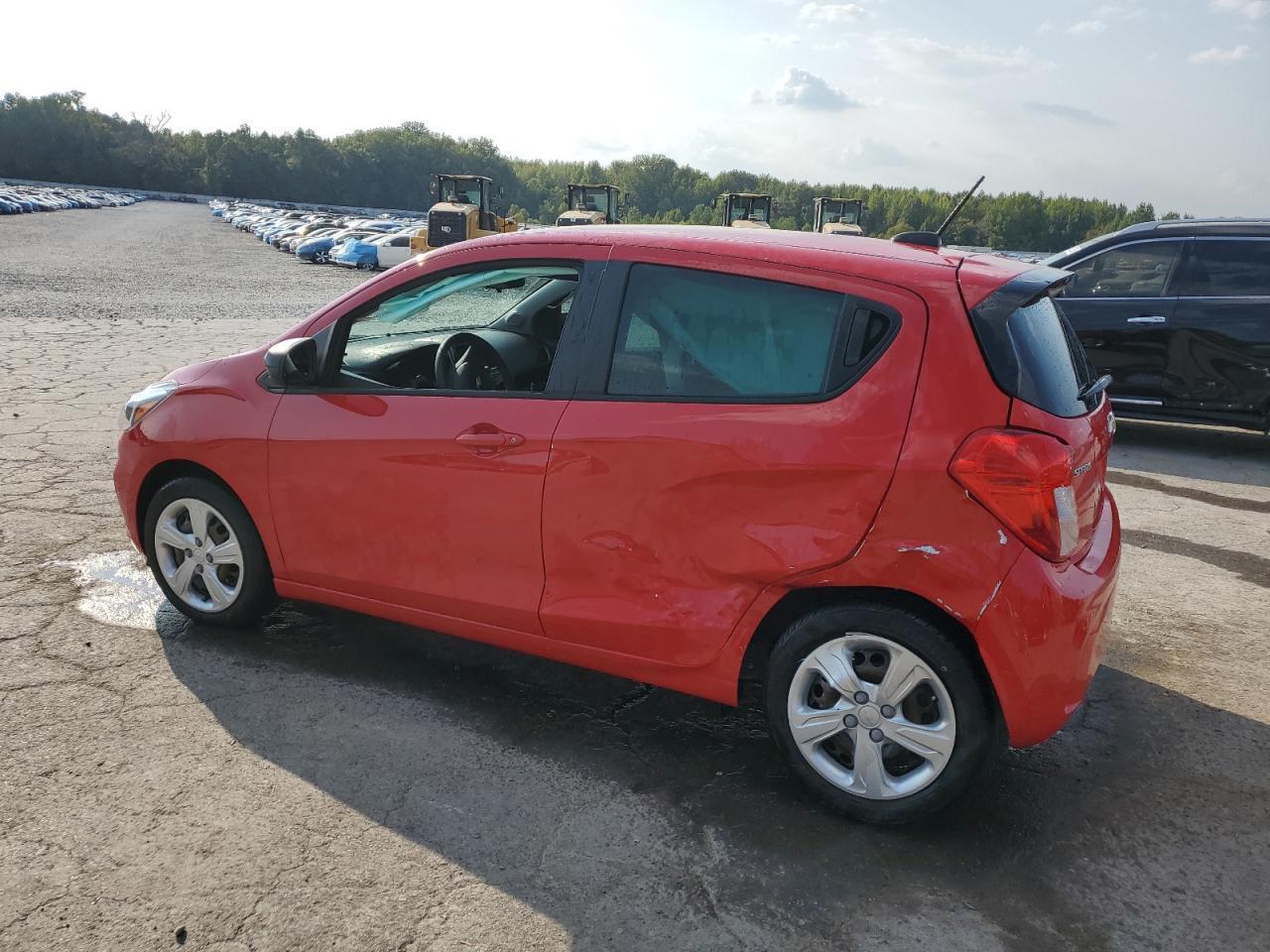 2021 Chevrolet Spark Ls - Фото 2