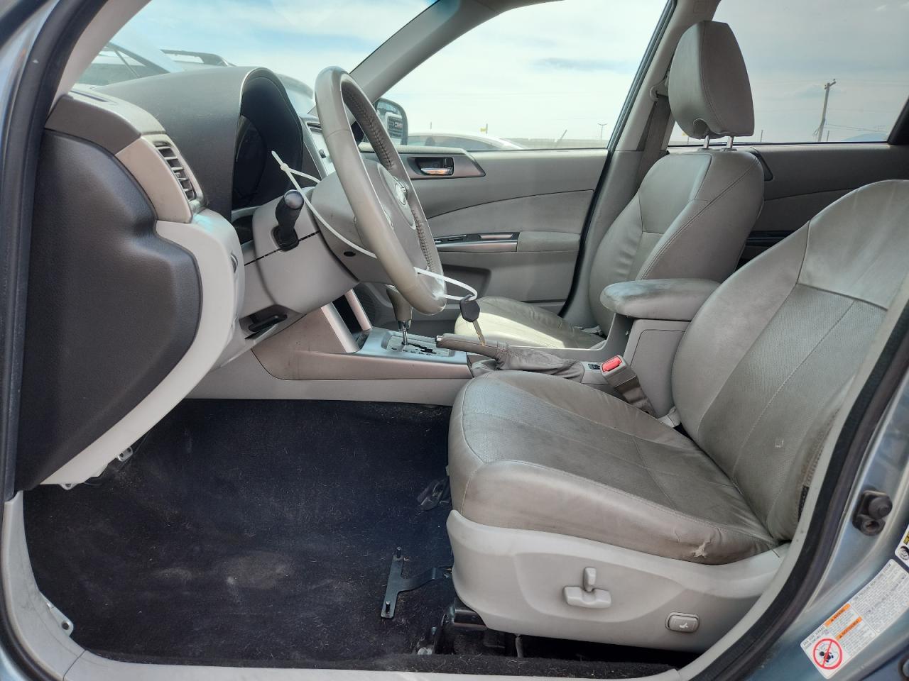 2011 Subaru Forester Touring - Фото 7