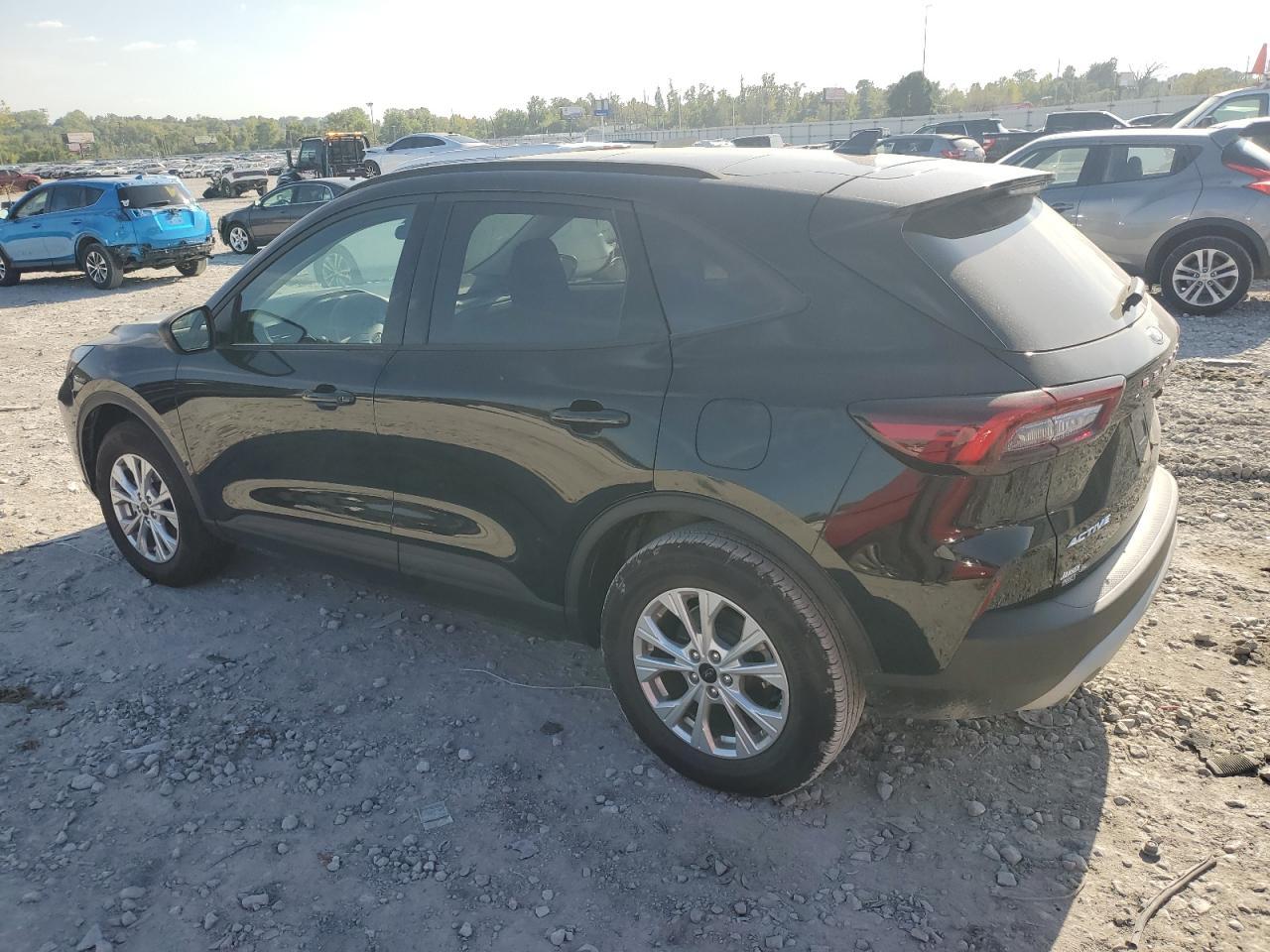 2025 Ford Escape Active - Image 2
