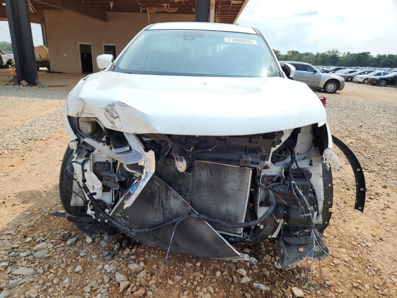 2019 Nissan Rogue S - Фото 5