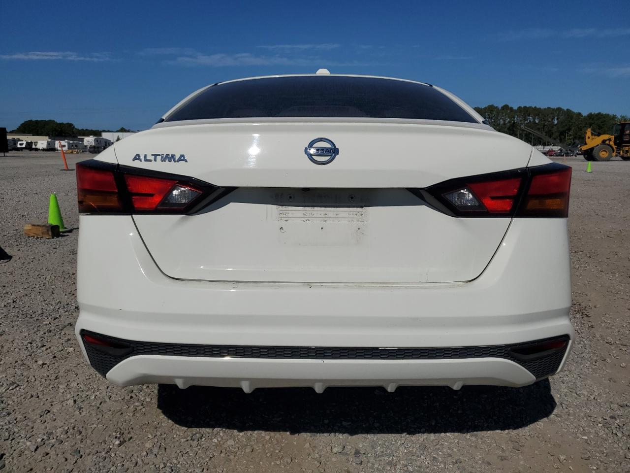 2019 Nissan Altima - Image 6