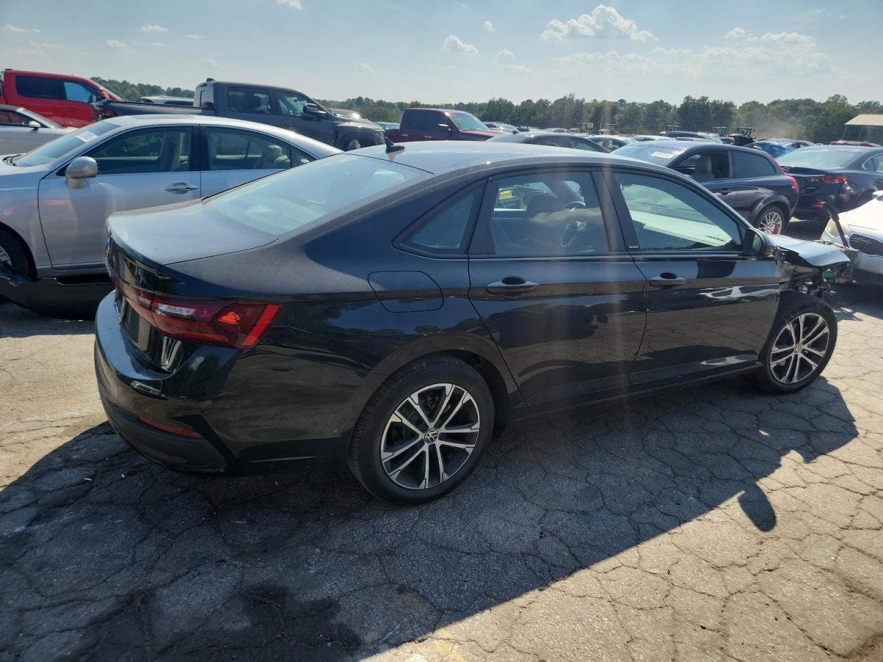 2025 Volkswagen Jetta Sport - Image 3