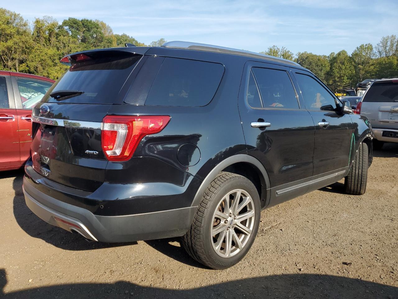 2017 Ford Explorer Limited - Image 3