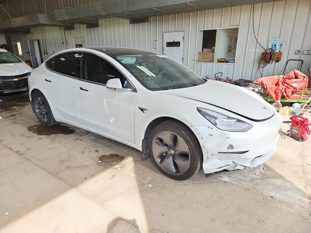 2020 Tesla Model 3 - Image 4