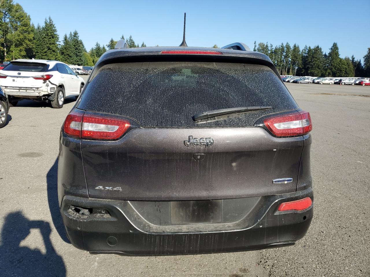 2017 Jeep Cherokee - Image 6