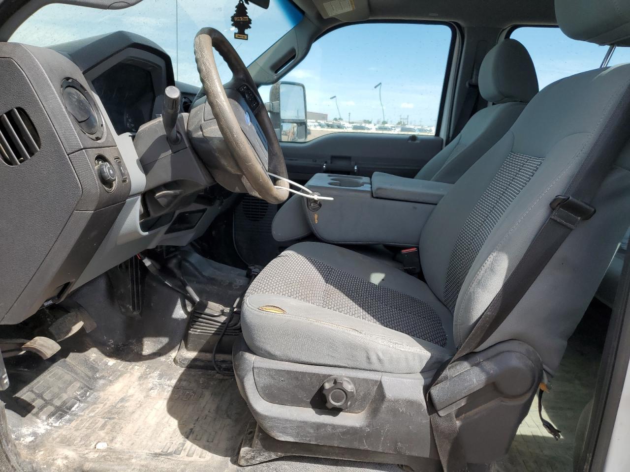 2015 Ford F250 Super Duty - Image 7