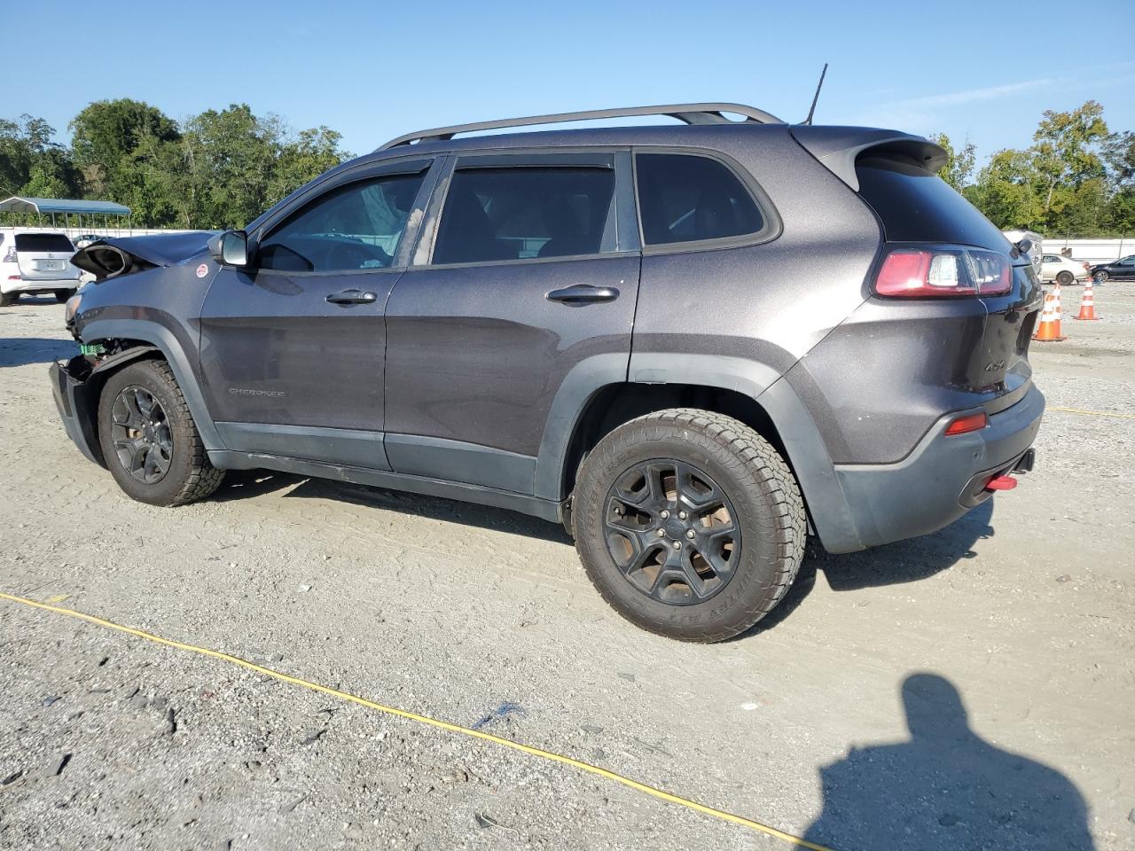 2019 Jeep Cherokee Trailhawk - Фото 2