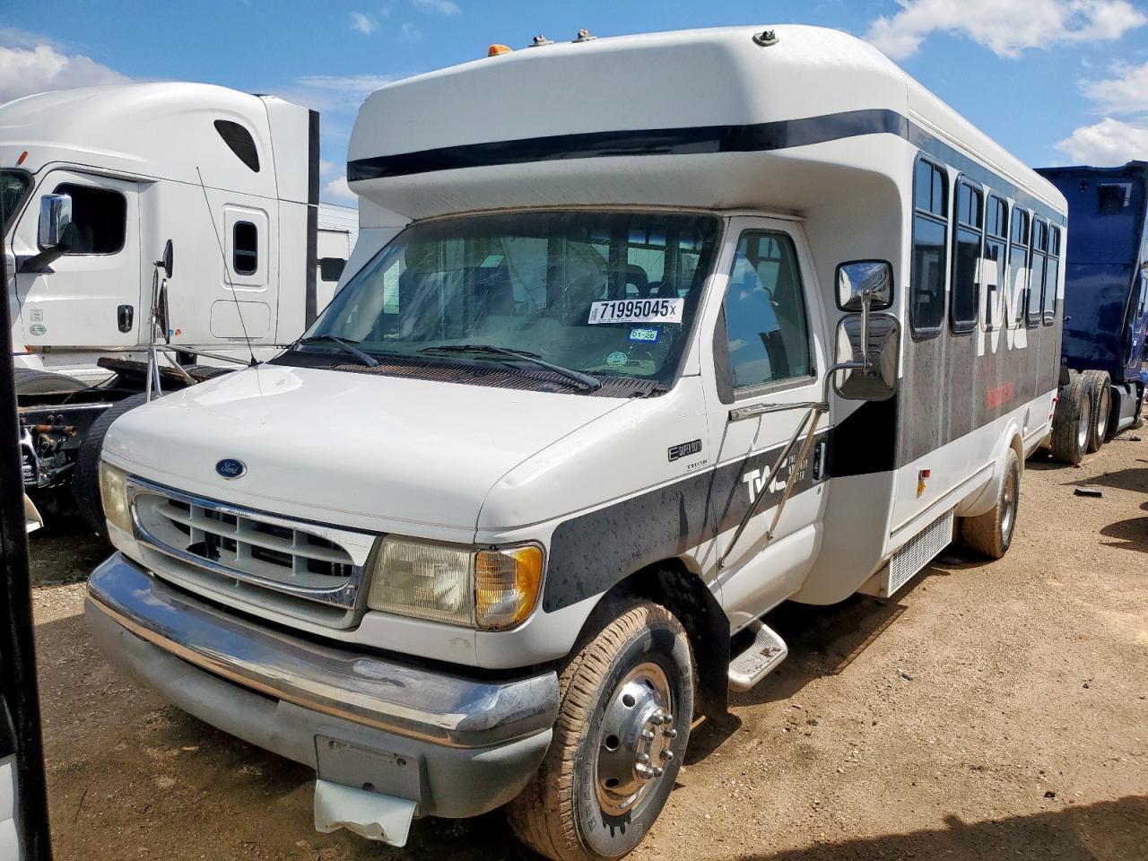 1998 Ford Econolin - Image 2