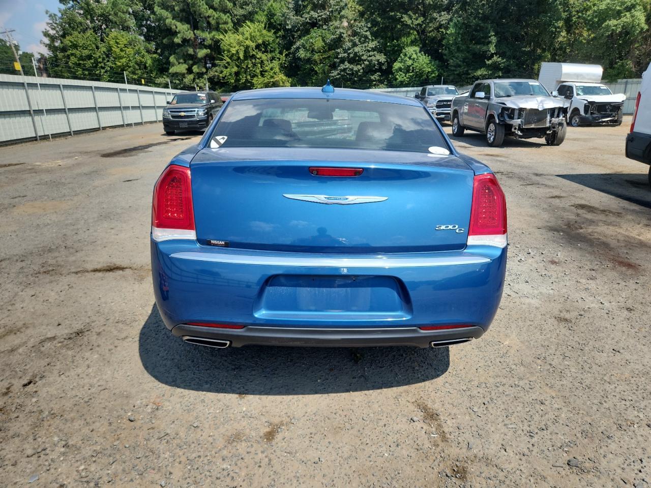 2020 Chrysler 300C - Image 6