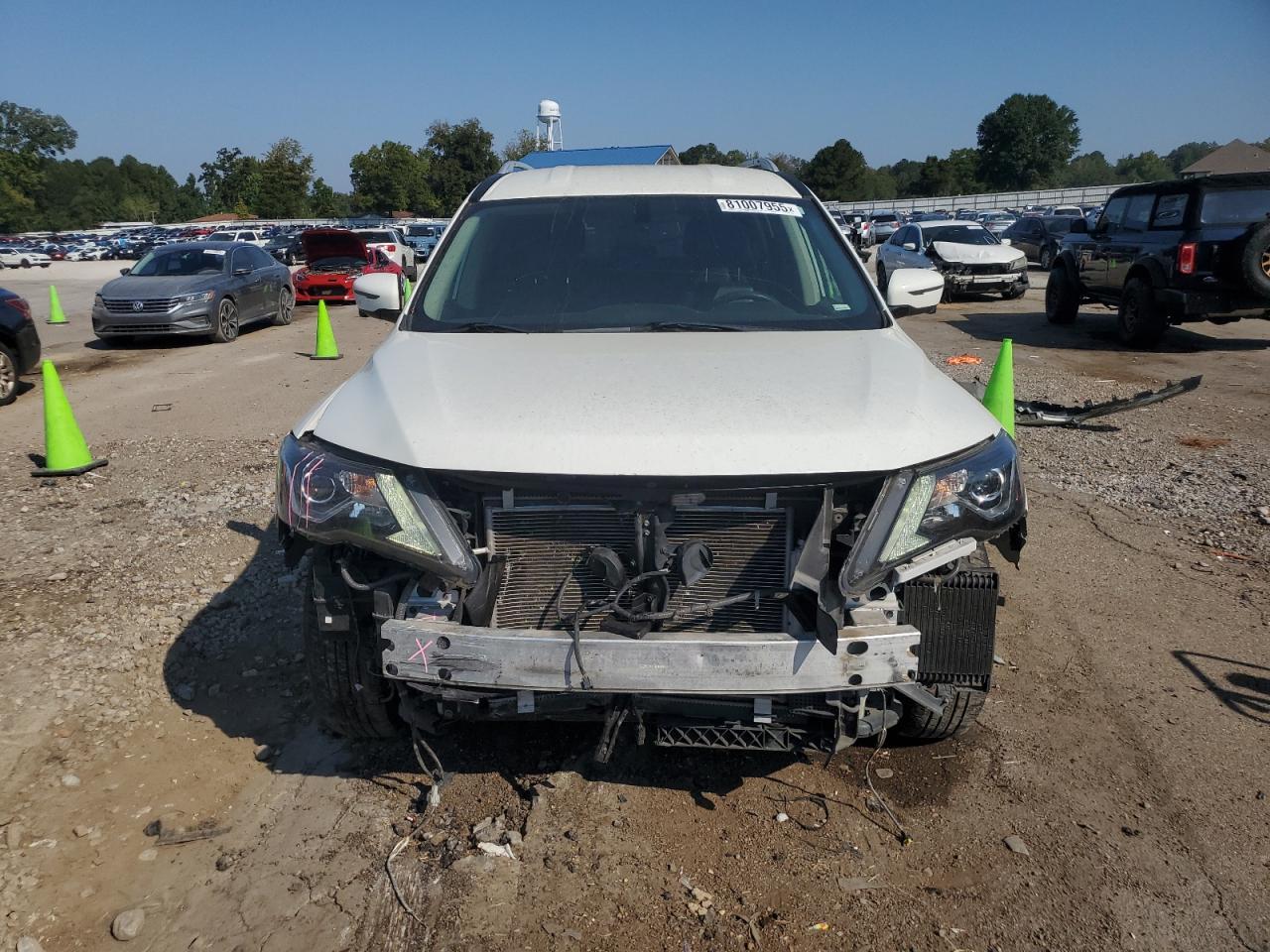 2019 Nissan Pathfinder S - Image 5