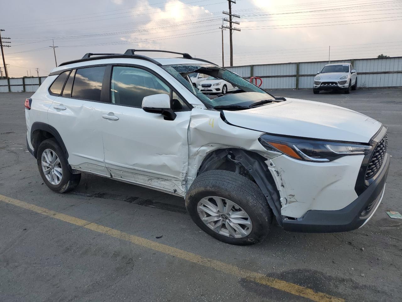 2023 Toyota Corolla Cross Le - Фото 4