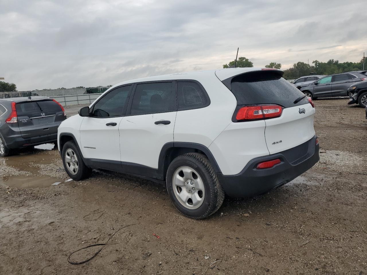 2017 Jeep Cherokee Sport - Фото 2