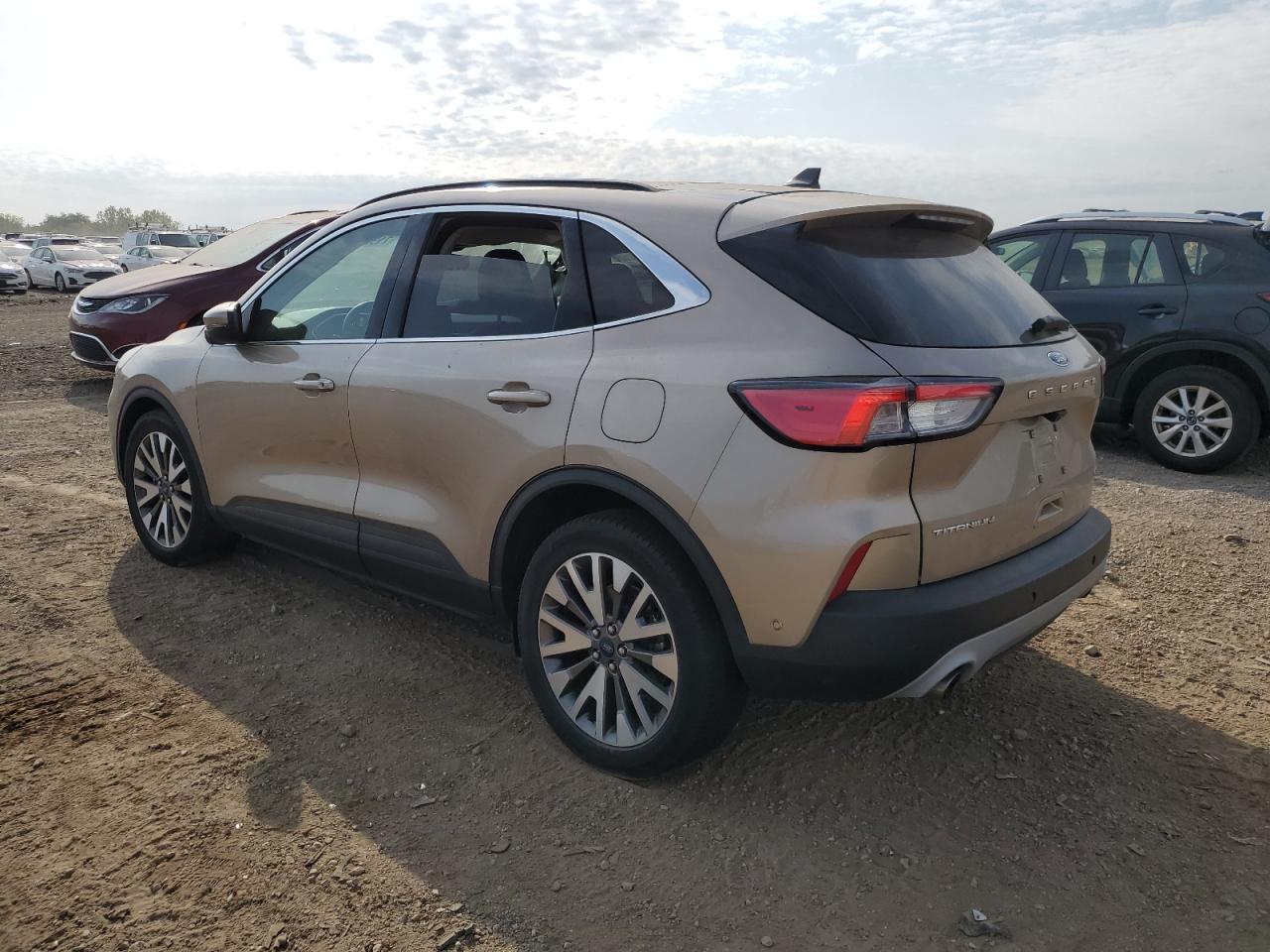 2020 Ford Escape Titanium - Image 2