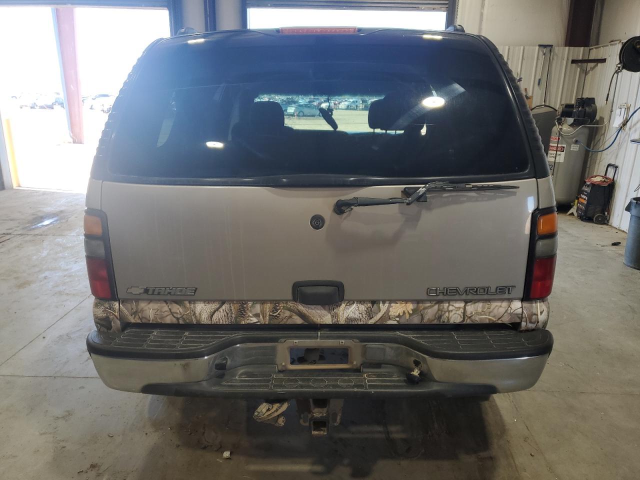 2004 Chevrolet Tahoe K1500 - Image 6