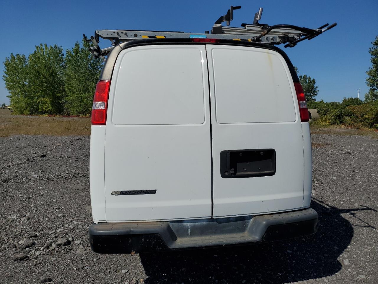 2019 Chevrolet Express G3500 - Image 6