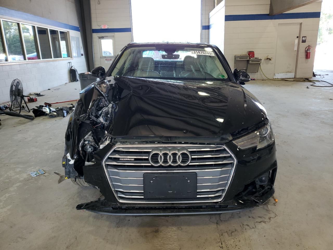 2019 Audi A4 Premium - Фото 5