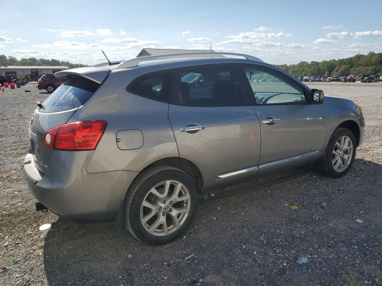 2013 Nissan Rogue S - Фото 3