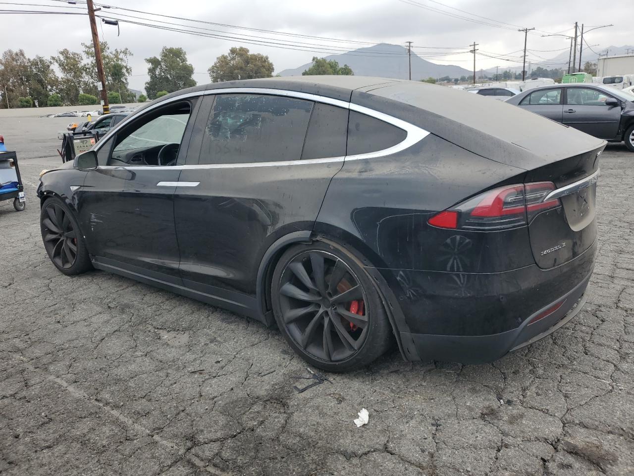2016 Tesla Model X - Фото 2